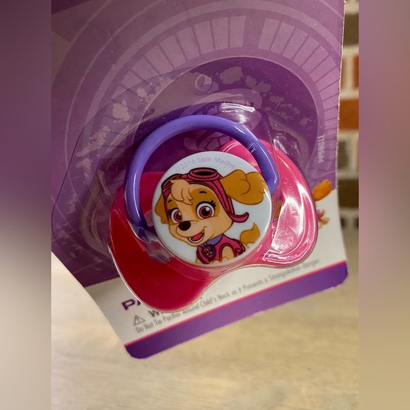 Nickelodeon Paw Patrol Skye Pacifier with Cover 0+ Months BPA‎ Free - Picture 4 of 4